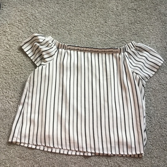 Off the shoulder top - Picture 5 of 5